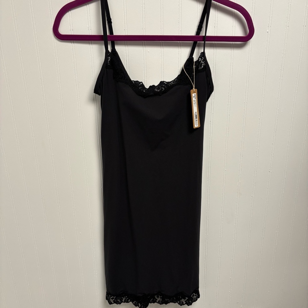 SKIMS Fits Everybody Lace Trim Slip Dress